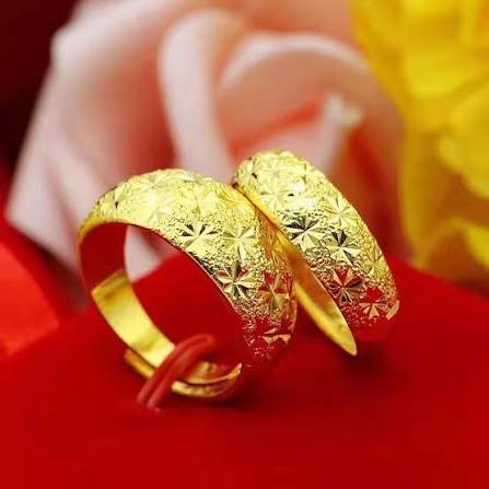 Gold Rings Collection